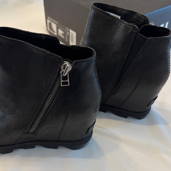 Sorel Black Joan of Arctic Wedge II Zip Boots - Picture 4 of 5